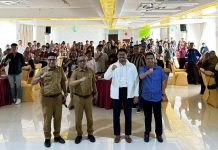 Dokter Udin Malik Ajak Ratusan Tokoh Masyarakat Kuatkan Gerakan Kemanusian FOTO: Ketua Forum Kemanusian Kota Makassar (FKKM), dr Udin Malik kembali mensosialisasikan program Dokter Kita di Karebosi Premier Hotel, Selasa (11/04).