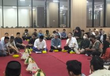 Selain Masjid Terbesar, ASS Bulding Bakal Bangun Menara Masjid Tertinggi di Indonesia FOTO: Menteri Pertanian periode 2014-2019 Dr. Ir. H. Andi Amran Sulaiman, M.P menggelar buka puasa bersama dengan dengan ratusan awak media di AAS Building Jl. Urip Sumoharjo No.3, Panaikang, Kec. Panakkukang, Kota Makassar. Jumat (14/4).