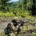 Kontak Tembak dengan KKB, Dua Anggota Brimob Gugur di Puncak Jaya Beredar Foto Kelompok Teroris KKB Kuasai sejumlah Amunisi, Senjata dan Handphone diduga milik Satuan Tugas Batalyon Infanteri Yonif Raider 321/Galuh Taruna (Yonif R 321/GT)