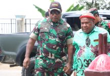 HUT Ke 69 Injil Masuk di Lembah Baliem, Dandim 1702/JWY Ikut Lestarikan Sejarah Keagamaan di Tanah Papua FOTO: Dandim 1702/JWY Letkol Cpn Athenius Murip.S.H.,M.H., menghadiri peringatan Injil Masuk di Lembah Baliem Hitigima Kabupaten Jayawijaya Provinsi Papua Pegunungan. Kamis (20/04/2023)