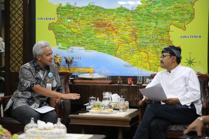 FOTO: Ganjar Pranowo dan Syaifullah Yusuf atau Gus Ipul