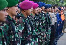 Dukung Pemerintah Daerah, Prajurit Marinir Makassar Sukseskan Peringatan Hari Otoda XXVII 2023 FOTO: Prajurit Batalyon Marinir Pertahanan Pangkalan (Yonmarhanlan) VI mengikuti rangkaian Peringatan Hari Otonomi Daerah XXVII Tahun 2023 dengan tema "Otonomi Daerah Maju, Indonesia Unggul" yang dilaksanakan di Anjungan Pantai Losari Kota Makassar. Sabtu (29/04/2023).
