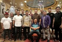 Sekjen KKMB Silahturahmi dengan Para Politisi dan Birokrat asal Bone, Do’akan AYP Jadi Anggota BPK FOTO: Andi Bohar Alam Sekertaris Jenderal (Sekjen) Dewan Pengurus Pusat Kerukunan Keluarga Masyarakat Bone (KKMB) bersilahturahmi dengan sejumlah politisi dan birokrasi asal kabupaten Bone.