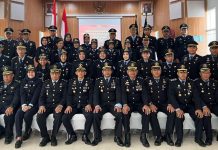 HUT Ke 59 Pemasyarakatan, ini Sambutan MenkumHam FOTO: Kepala Lembaga Pemasyarakatan Kelas I Makassar beserta jajarannya foto bersama usai mengikuti upacara peringatan Hari Bhakti Pemasyarakatan ke 59 tahun 2023 yang dipusatkan di Lembaga Pemasyarakatan Perempuan Sungguminasa. Selasa (02/05/23).