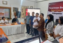 Daftarkan Bacalegnya di KPUD, Partai Perindo Tana Toraja Realistis Target 5 Kursi