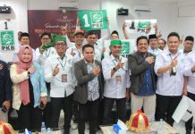 Serahkan Bacaleg Ke KPU, PKB Makassar Target Satu Fraksi di DPRD Kota 2024 FOTO: Dewan Pimpinan Cabang (DPC) Partai Kebangkitan Bangsa (PKB) Kota Makassar, resmi menyerahkan berkas bakal calon legislatif (Bacaleg) ke KPU Makassar, Sabtu (13/5/2023).