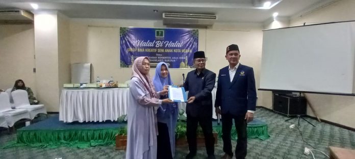 FOTO: Halal bi halal bersama Guru Guru Raudatul Athfal (RA) dan Pengurus Group Bina Kreatif Seni Anak (GBKSA) Kota Medan yang dilaksanakan di Hotel Madani, yang beralamat di jalan Sisingamangaraja pada hari jumat (12/5/2023).