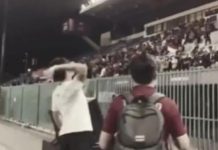 Bek Timnas Thailand Buang Mendali Perak dan Maskot Sea Games 2023 ke Penonton Foto tangkap layar pemain timnas Thailand Jonathan Khemdee saat melempar mendali