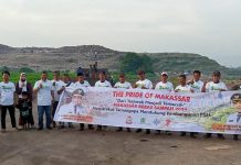 Bau Busuk, Warga Antang Harap Walikota Bagun Pabrik Pengolahan Sampah dekat TPA Tamangapa FOTO: Warga di Kecamatan Manggala saat berada di kawasan yang direncanakan akan di bangun pabrik pengelolaan sampah dekat TPA Tamangapa.