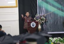 Prof Taruna Ikrar Beri Kuliah Umum IKB KJP Palopo tema ‘Membangun World Class University Era Digital’ FOTO: Prof dr Taruna Ikrar MBiomed PhD, selaku Ketua Konsil Kedokteran (KKI) dan Direktur Konsil Dokter Sedunia (International Association of Medical Regulatory Authorities/IAMRA) hadir sebagai narasumber yang dimoderatori dr Wachyudi Muchsin SKed SH MKes.diacara persiapan pembukaan Fakultas Kesehatan di IKB KJP. Minggu, 28/5)