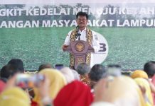 Kompak, Mentan SYL Tanam Kedelai di Tanggamus Bersama Gubernur dan Mendag FOTO: Menteri Pertanian Syahrul Yasin Limpo