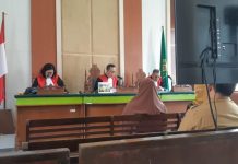 Majelis Hakim Tunda, Sidang Perkara Tipikor Penetapan Harga Jual Pasir Laut Takalar FOTO: Suasana sidang kasus perkara Tindak Pidana Korupsi Penyimpangan Penetapan Harga Jual Pasir Laut Takalar Tahun Anggara 2020.