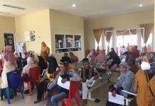 Pelayanan Medis Doctor Share dr. Lie Dharmawan II, Hizbullah Pastikan Kegiatan Berjalan Lancar FOTO: Pelayanan Medis Doctor Share dr. Lie Dharmawan II di Pulau Jampea, Kabupaten Kepulauan Selayar. Rabu (7/6/2023)
