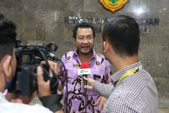 FOTO: Ketua Komite II DPD RI Yorrys Raweyai usai melakukan Audiensi Komite II DPD RI dengan Menteri Pertanian Syahrul Yasin Limpo (Mentan SYL) di Kantor Pusat Kementan Jakarta, Rabu ( 7/6/23).