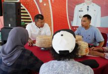 Bulukumba Run 2023 Bakal Diikuti 800 Pelari, Ada dari Kenya FOTO: Komunitas Bulukumba Runners saat menemui Bupati Bulukumba H. Andi Muchtar Ali Yusuf di Pendopo Rujab Bupati.