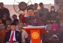 Mentan SYL Sampaikan Terimakasih di Penas Petani XVI Padang FOTO: Menteri Pertanian Syahrul Yasin Limpo, hadir pada Pekan Nasional (PENAS) Petani Nelayan Indonesia ke-XVI yang dihelat di Padang, Sumatera Barat.