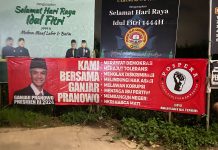 POSPERA Kutim Sebar Spanduk Ganjar Presiden 2024 FOTO: Spanduk POSPERA Kutim beredar luas di jalan utama Kabupaten Kutai Timur.