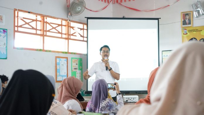 FOTO: Ketua FKKM, dr Udin Malik. hadiri Focus Group Discussion (FGD) Stunting kembali digelar di Kelurahan Mangasa dan Mamajang Dalam, Rabu (14/06/2023).