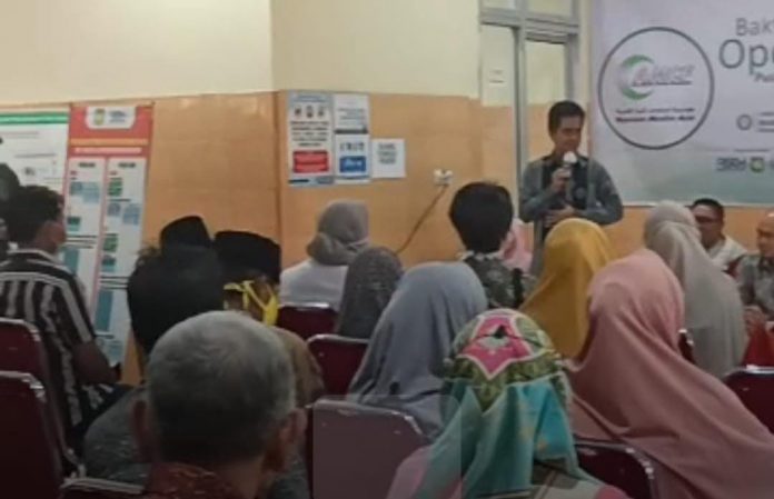 FOTO: Wakil Bupati Kabupaten Kepulauan Selayar, H. Saiful Arif, SH, Baksos operasi katarak gratis yang digelar lembaga Asia Muslim Charity Foundation (AMCF). Sabtu, (17/6) pagi.