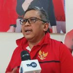 PDIP dan Golkar Rebutan Ketua DPR, Hasto Ingatkan Tidak Utak-atik UU MD3, Ada Perlawanan FOTO: Sekjen PDI-P Hasto Kristiyanto saat memberikan keterangan di Rumah Aspirasi Relawan Ganjar Pranowo, Jakarta Pusat, Sabtu (17/6/2023).(KOMPAS.com/Dian Erika )