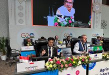 Mentan Ajak Negara G20 Perkuat Kolaborasi Hadapi Tantangan Global FOTO: Menteri Pertanian Syahrul Yasin Limpo dalam pertemuan tingkat menteri pertanian di G20 India, Sabtu, 17 Juni 2023.