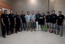 Panaskan Mesin Politik, MYB Optimis Raih Kursi dari Dapil 2 Makassar FOTO: Bacaleg Partai Golkar Dapil 2 Makassar, Muhammad Yulianto Badwi (MYB) saat mengukuhkan relawan Patappa di Posko Pemenangan MUB
