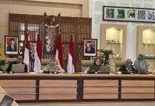 Kementan Rancang Permentan P3T Untuk Mudahkan Investor Tanamkan Modal FOTO: Sekretaris Jenderal Kementan, Kasdi Subagyono, saat menyusun Rancangan Peraturan Menteri Pertanian atau Permentan tentang Pelayanan Perizinan Pertanian Terintegrasi (P3T).
