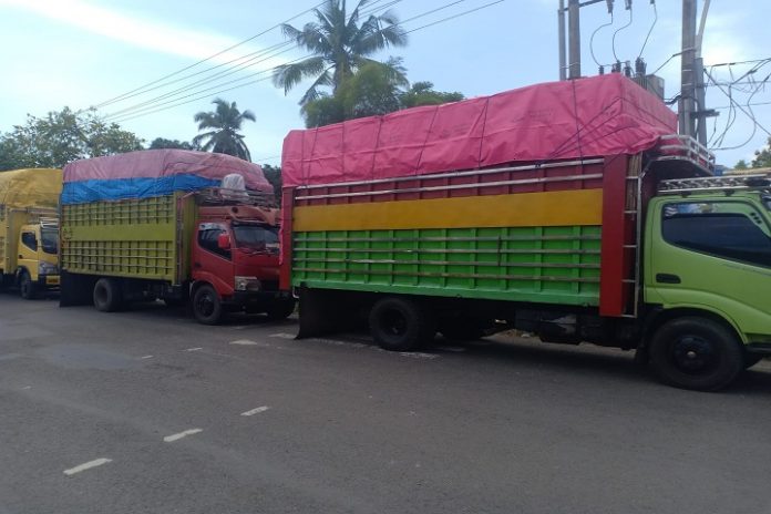 FOTO: Mobil Bermuatan BBM Jenis solar yang diamankan Polres Sinjai (Dok. Humas Polres Sinjai)