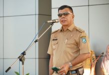 Bupati Andi Utta Ingatkan Asas Manfaat Setiap Program FOTO: Bupati Andi Muchtar Ali Yusuf pada apel gabungan Pemkab Bulukumba di Kantor Bupati, Senin 10 Juli 2023.