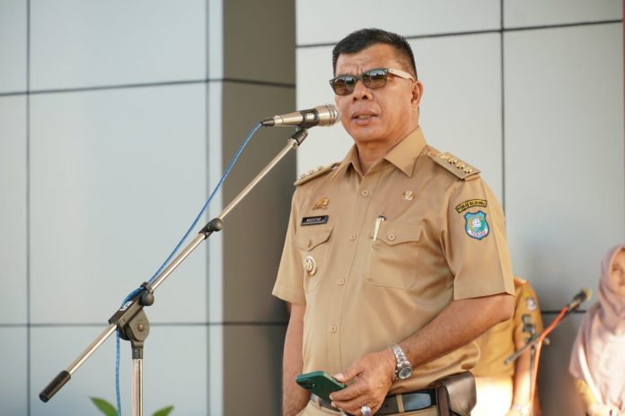 FOTO: Bupati Andi Muchtar Ali Yusuf pada apel gabungan Pemkab Bulukumba di Kantor Bupati, Senin 10 Juli 2023.