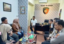 Menuju Kirab PEMILU, KPU Kota Makassar audiensi bersama Polres Pelabuhan Makassar FOTO: Komisioner KPU Makassar saat melakukan audiensi ke Polres Pelabuhan Makassar terkait Persiapan Kirab PEMILU. Rabu, 12 Juli 2023.