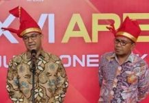 Dipelintir Media Lokal Makassar, Ramli Rahim: Anies Tak Pernah Menolak IKN FOTO: Kiri Anies Baswedan dan Moh. Ramdhan Pomanto 'Danny Pomanto di acara APEKSI di Kota Makassar.
