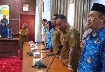 Hadirkan Ratusan Peserta Dinsos Selayar Resmi Melaunching Aplikasi Smart Bansos FOTO: Dinas Sosial Kabupaten Kepulauan Selayar Sulawesi Selayar, resmi di launching Aplikasi smart bansos Senin, (17/7) di ruang pimpinan kantor bupati.