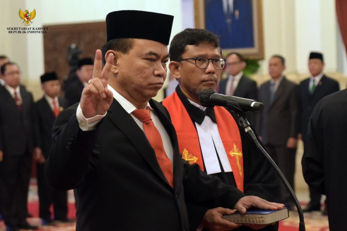 FOTO: Presiden RI Joko Widodo (Jokowi) melantik Budi Arie Setiadi sebagai Menteri Komunikasi dan Informatika (Menkominfo), di Istana Negara, Jakarta, Senin (17/07/2023) pagi.