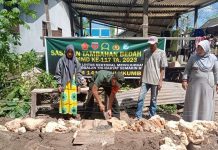 Pondasi RTLH TMMD Ke-117 Mulai Dikerja FOTO: Salah satu sasaran fisik Rumah Tidak Layak Huni (RTLH) TMMD ke 117 Tahun 2023 Kodim 1411/BLK, milik Andi Sehdam (46 Tahun) Warga Kelurahan Tanah Lemo, Kecamatan Bontobahari sudah memasuki tahap penggalian pondasi rumah, Rabu 19 Juli 2023.
