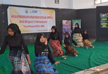Hebat Anak Disabilitas Atraksi Drum Band dan Tari Tradisional, Warnai Penutupan MPLS SLBN 1 Pembina Makassar FOTO: Anak Disabilitas Atraksi Drum Band dan Tari Tradisional, Warnai Penutupan MPLS SLBN 1 Pembina Makassar.