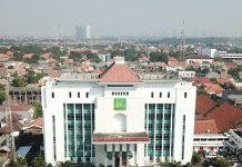 Ada 10 Jaksa di Wilayah Kerja Kejati Jatim Dikenakan Sanksi FOTO: Gedung Kantor Kejaksaan Tinggi Jawa Timur Jl. Ahmad Yani No.54, Gayungan, Kecamatan Gayungan, Surabaya. (foto ist)