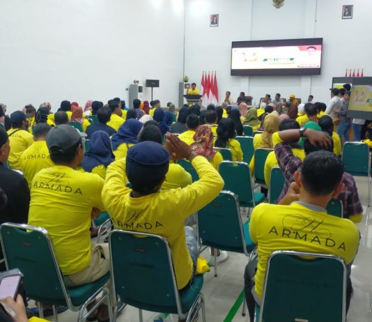 APPI Aktif Kunjungi Dapil A Makassar, Trend Positif Golkar Kota Makassar Makin Kuat FOTO: Munafri Arifuddin saat menemui pengurus ditingkat kecamatan dan kelurahan DPD Partai Golkar Makassar.