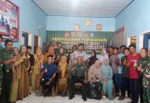 Satgas TMMD ke-117 Gelar Penyuluhan Perikanan FOTO: TNI Manunggal Membangun Desa (TMMD) ke-117 Kodim 1411/Blk pada sasaran non fisik berupa penyuluhan perikanan kepada warga Kelurahan Sapolohe, Kecamatan Bontobahari, Kabupaten Bulukumba, Selasa 25 Juli 2023.