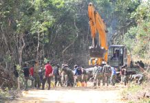 Masuk Hari ke 18, Semangat Satgas TMMD 117 Tak Pernah Pudar FOTO: TNI Manunggal Membangun Desa (TMMD) Ke-117 Kodim 1411/Blk masih berlangsung di Kelurahan Tanah Lemo, Kecamatan Bontobahari. Hingga Sabtu ini 29 Juli 2023.