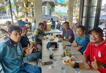 Didukung Erwin Aksa, Kini Alumni Fakultas Pertanian 92 Unhas Baraya Dukung Ramli Manong di Dapil 3 Makassar FOTO: Ramli Manong saat menemui alumni fakultas pertanian '92 Unhas Baraya, bentuk tim pemenangan.