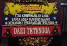 Pasca OTT di Basarnas, Teror Karang Bunga Berdatangan di Rumah Para Pejabat KPK FOTO: Karangan bungan dikirim ke pimpinan KPK. (Dok. Istimewa)