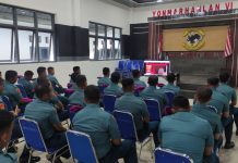 Kenali Teknologi, Prajurit Yonmarhanlan Vl Ikuti Literasi Digital FOTO: Prajurit Petarung Yonmarhanlan VI mengikuti Sosialisasi Literasi Digital sektor pemerintahan kepada prajurit TNI secara virtual di Balai Prajurit KKO Soepardi Mako Yonmarhanlan VI, JL.Yos Soedarso No.308 Makassar, Rabu (02/08/2023).