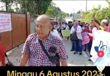 Rumah Rocky Gerung Dilempar Massa Berbaju Kotak-kotak FOTO: Seorang pria lanjut usia saat melakukan pelemparan batu ke kediaman Rocky Gerung di Bojong Koneng Babakan Madang Sentul Bogor, Jawa Barat. Minggu siang (6/8/2023).