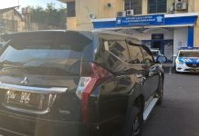 Mobil Mewah ‘Zig-Zag’ Anak Wakil Rakyat di Jalan Raya Makassar, Dikendarai Putra Wakil Ketua DPRD Sulsel FOTO: Mobil Pajero sport DD 409 saat diamankan pihak kepolisian kota Makassar. (Dok. Istimewa)