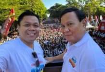 Artikel The Diplomat: Prabowo Gains Ground Ahead of Indonesia’s Presidential Election FOTO: Kiri H. Yasir Mahmud dan Menhan Prabowo Subianto dalam kegiatan jalan santai anti Mager' yang diikuti 450 ribu orang lebih di kota Makassar. Minggu, (7/8/2023)