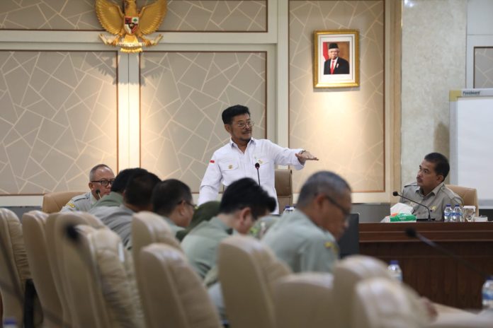 FOTO: Menteri Pertanian Syahrul Yasin Limpo saat memberikan keynote speech pada Simposium Sustainable on Agriculture for Future Generation di Bogor, pada Selasa, 8 Agustus 2023.