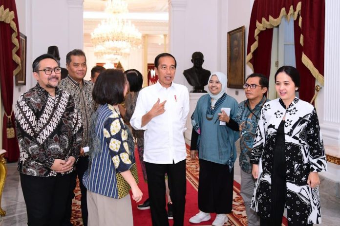 FOTO: Presiden Jokowi usai menerima sejumlah pimpinan media di Istana Merdeka, Jakarta, Kamis siang (10/8/2023).