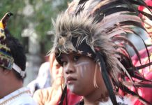 Keceriaan Pelajar Disabilitas SLBN 1 Makassar Sambut HUT Kemerdekaan RI ke 78, Gelar Karnaval Budaya dan Fashion Show FOTO: Muh Riskullah siswa Kelas 6 SD SLB Negeri.1 Pembina kota Makassar saat mengikuti Karnaval Budaya dan Fashion Show. Sabtu (12/08/23).