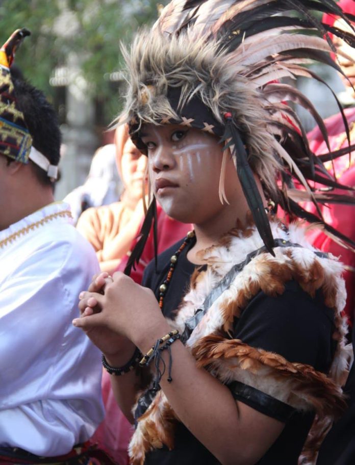 FOTO: Muh Riskullah siswa Kelas 6 SD SLB Negeri.1 Pembina kota Makassar saat mengikuti Karnaval Budaya dan Fashion Show. Sabtu (12/08/23).